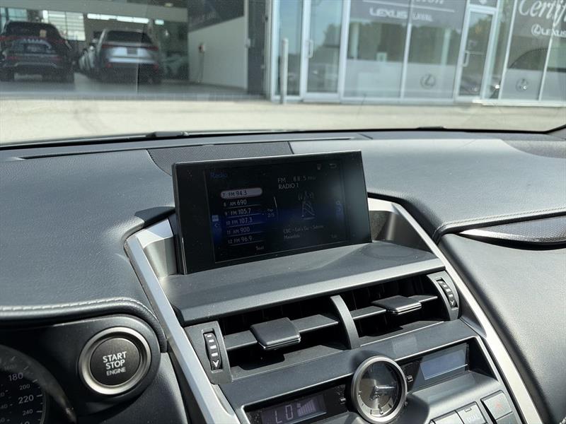 lexus NX 200t 2017 - 24