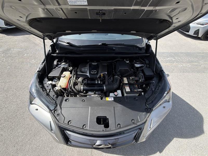 lexus NX 200t 2017 - 33