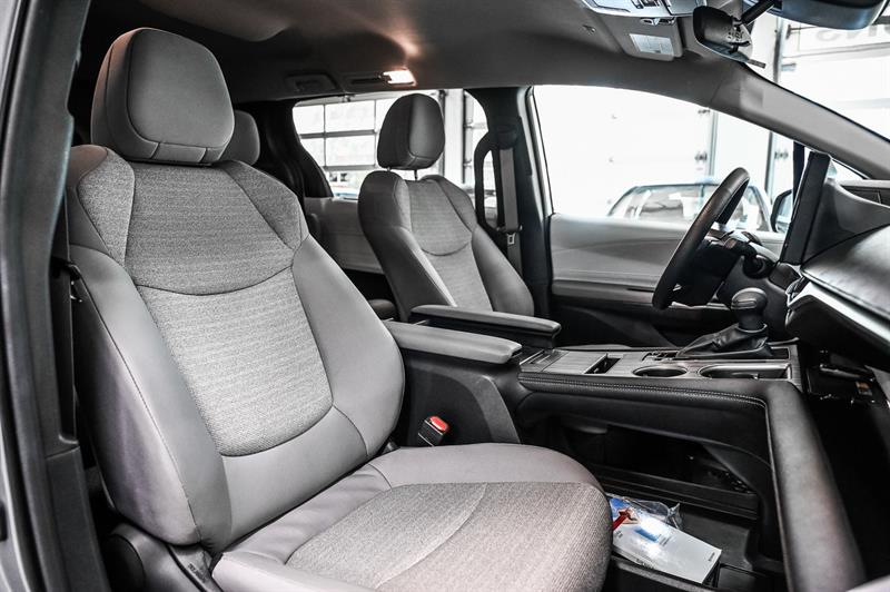 toyota Sienna 2025 - 36
