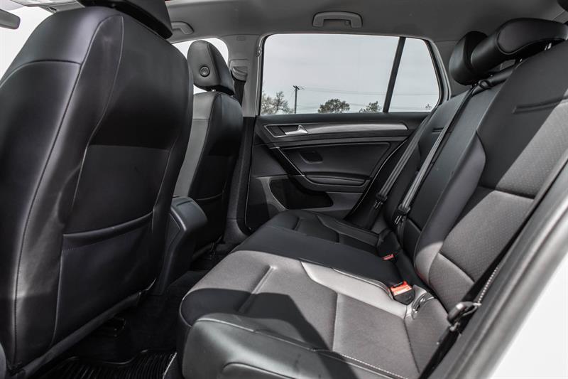 volkswagen Golf 2018 - 30