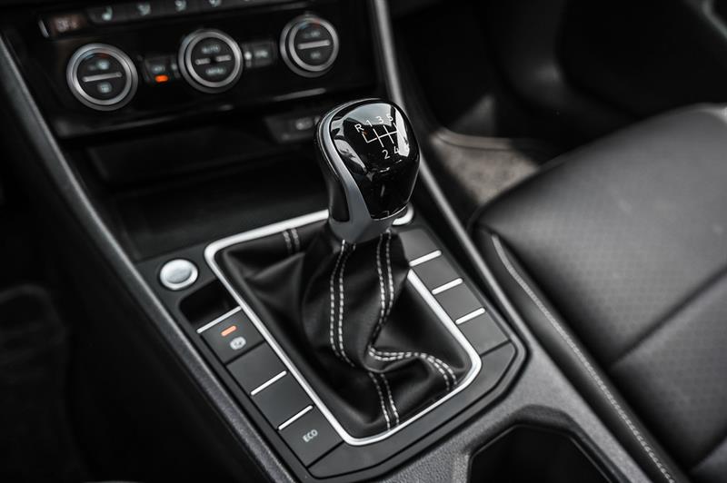 volkswagen Jetta 2024 - 18