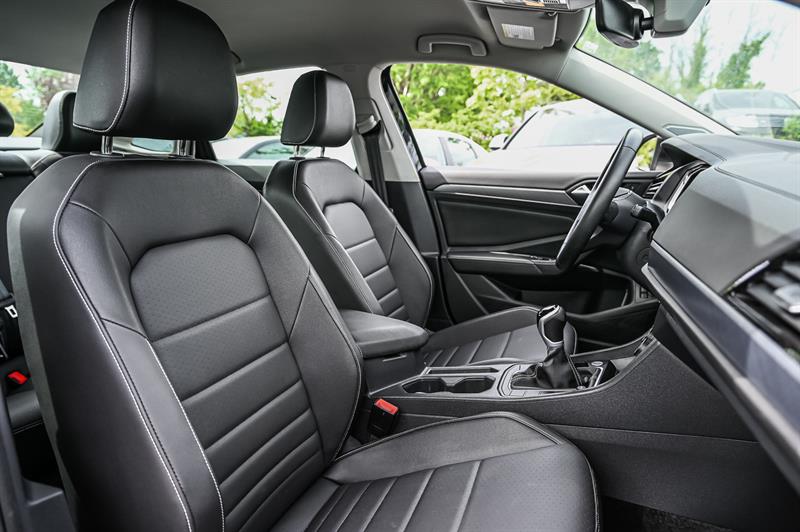 volkswagen Jetta 2024 - 28