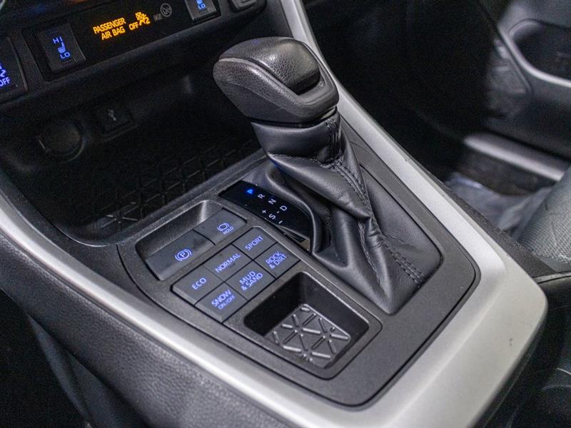 toyota RAV4 XLE 2022 - 14