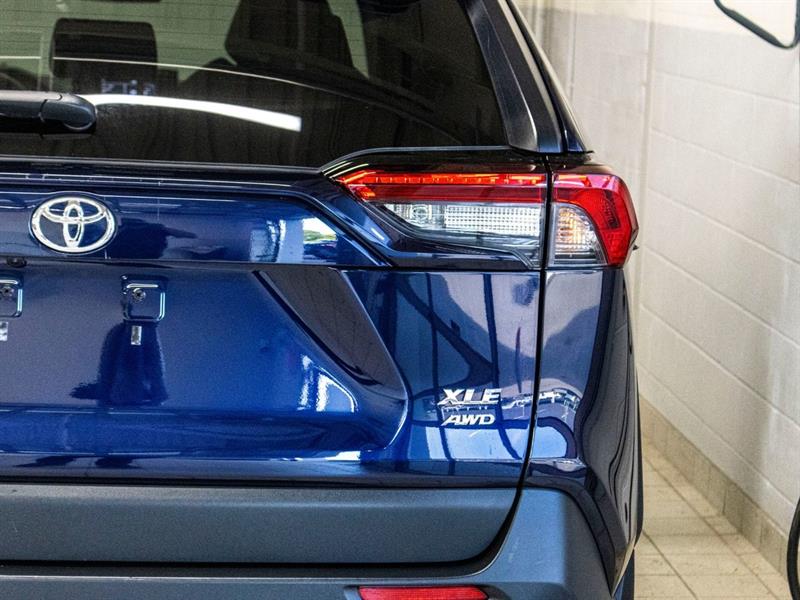 toyota RAV4 XLE 2022 - 32