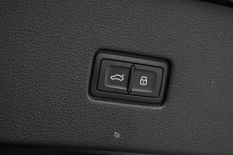 audi SQ8 2022 - 11