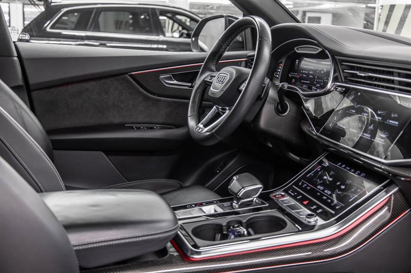 audi SQ8 2022 - 40