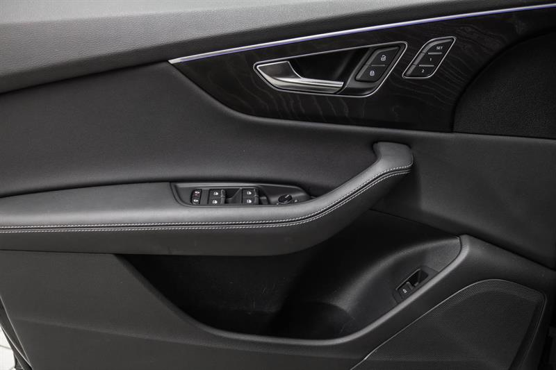 audi Q8 2023 - 13