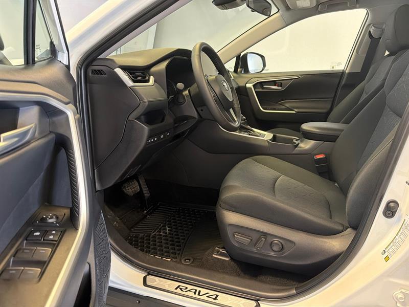 toyota RAV4 2025 - 13