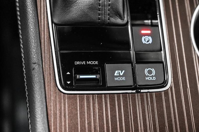 2022 Toyota Sienna - Image 23