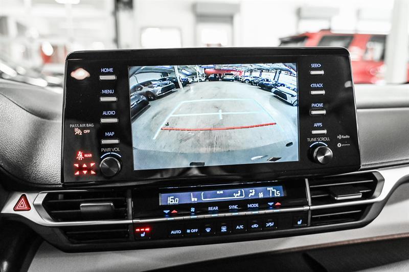 2022 Toyota Sienna - Image 27