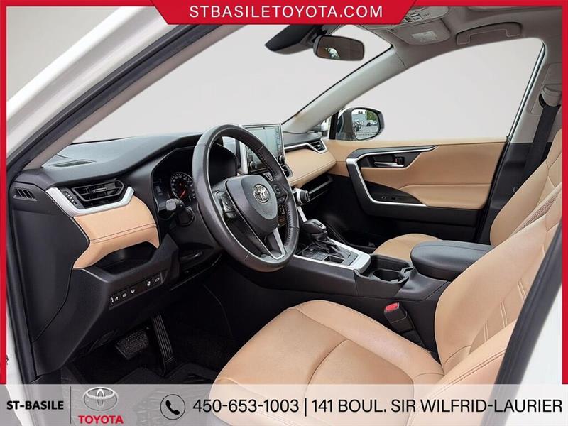 toyota RAV4 2021 - 12