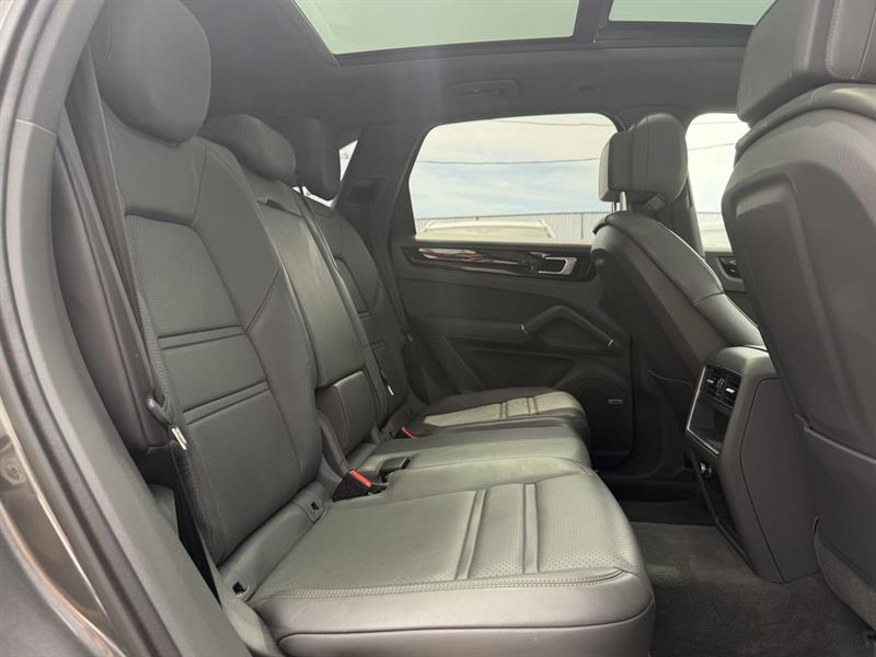 porsche Cayenne 2020 - 18