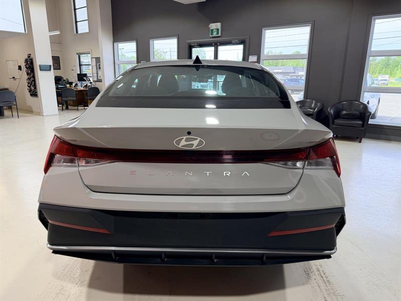 hyundai Elantra 2025 - 5