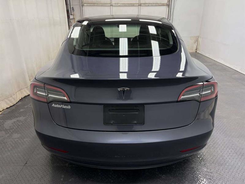 tesla Model 3 2023 - 6