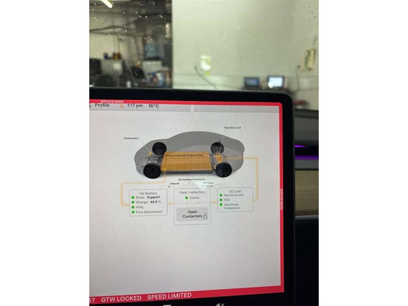 tesla Model 3 2023 - 24