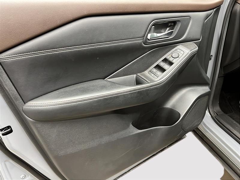 nissan Rogue 2023 - 25
