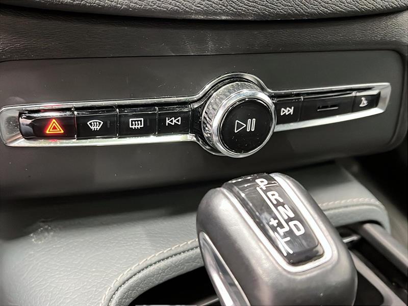 volvo XC90 2021 - 18