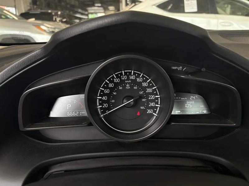 mazda Mazda3 2018 - 10