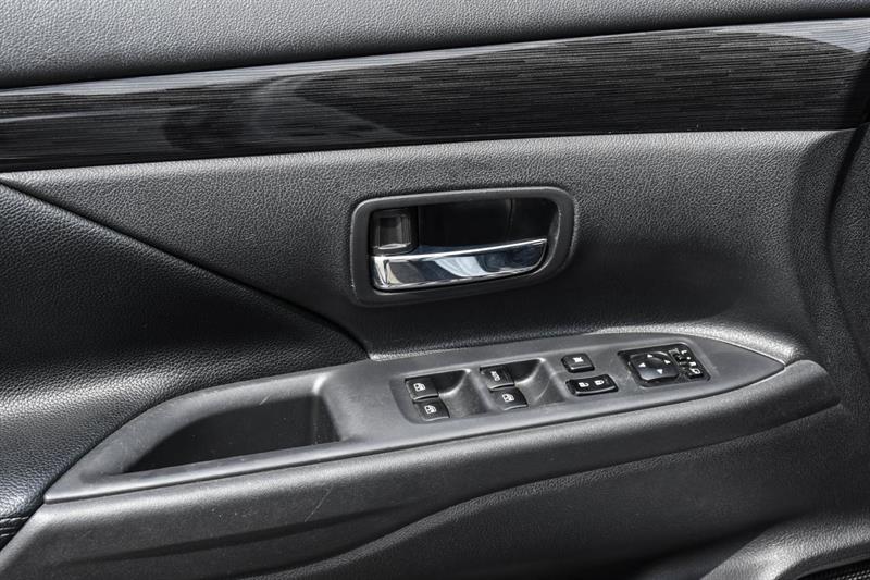 mitsubishi Outlander 2018 - 14