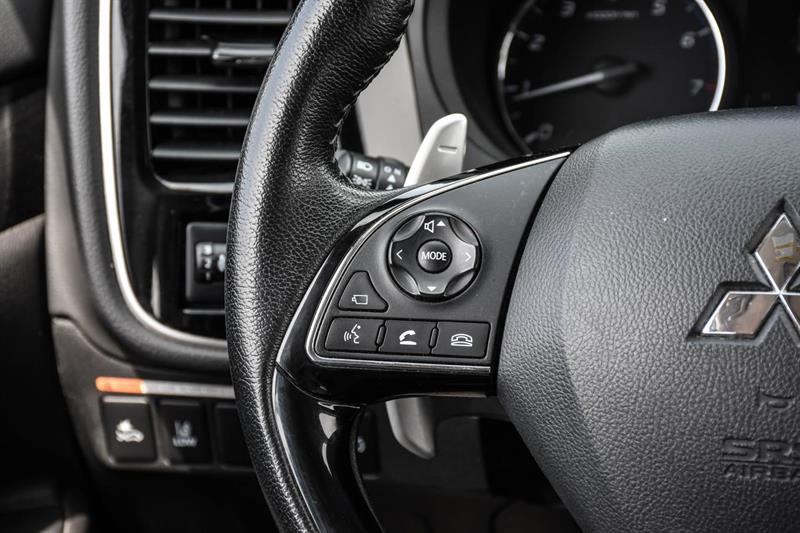 mitsubishi Outlander 2018 - 16
