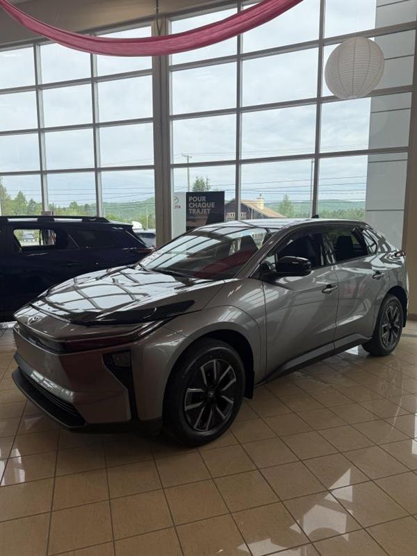 2026 Toyota bZ XLE FWD SUV / Crossover Front-Wheel Drive Automatic