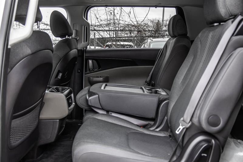kia Carnival 2025 - 26