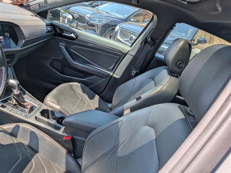 volkswagen Jetta 2019 - 22