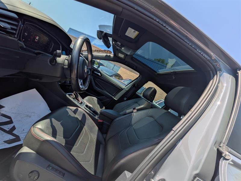 volkswagen Jetta 2019 - 31