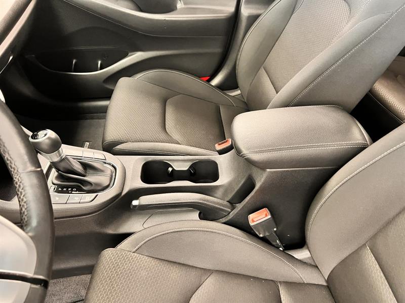 hyundai Elantra GT 2018 - 18