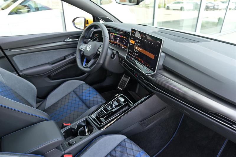 volkswagen Golf R 2025 - 32