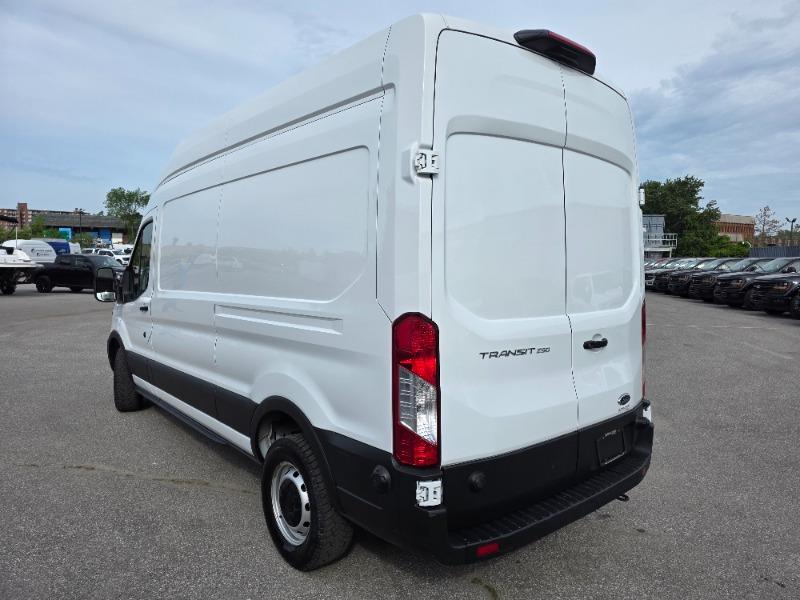 ford Transit-250 2024 - 3