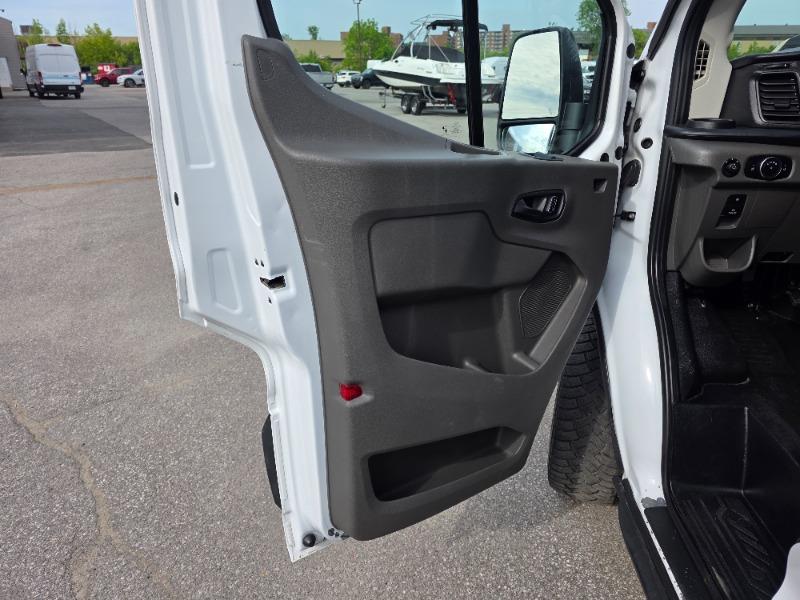 ford Transit-250 2024 - 14