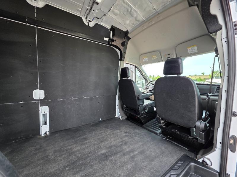 ford Transit-250 2024 - 21