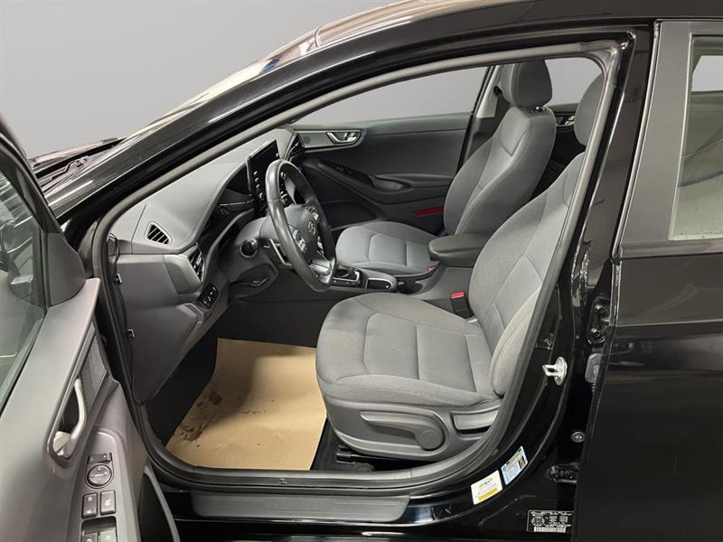 hyundai IONIQ Hybrid 2022 - 18