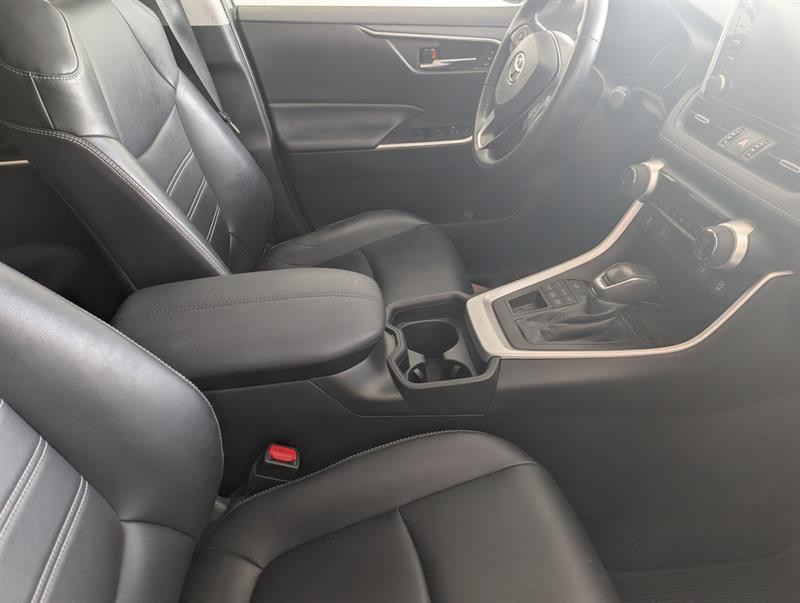 toyota RAV4 2021 - 8