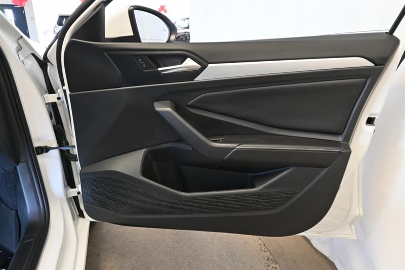 volkswagen Jetta 2025 - 30
