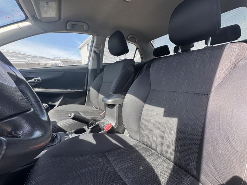 toyota Corolla 2012 - 21