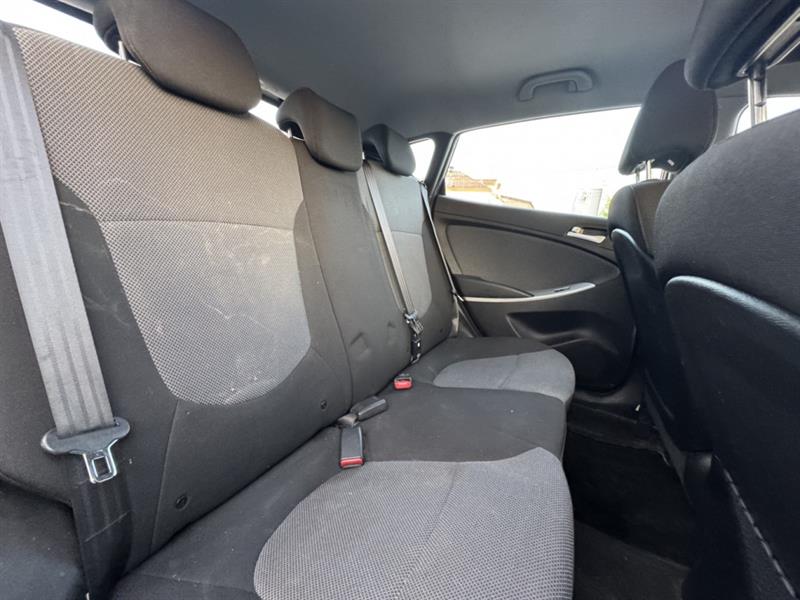 hyundai Accent 2014 - 24