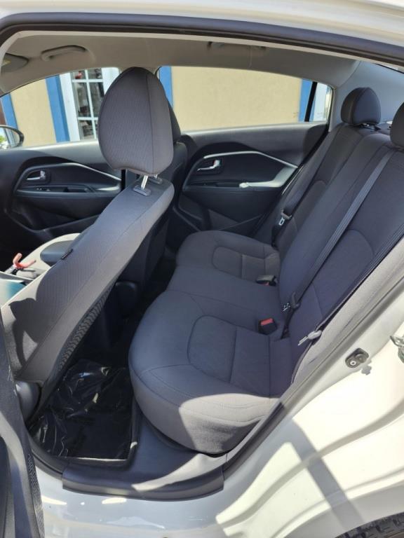 kia Rio 2016 - 8