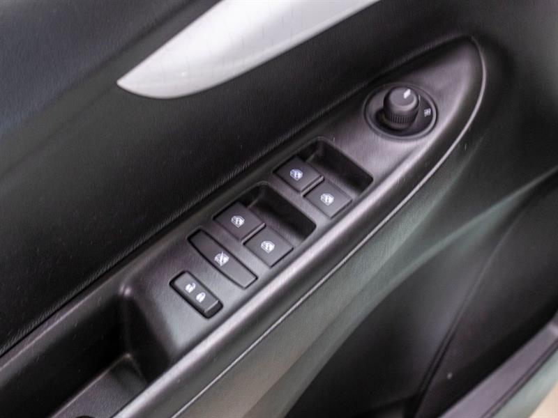 chevrolet SPARK 1LT 2018 - 25