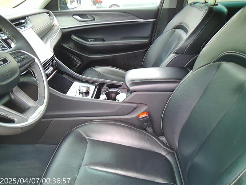 jeep Grand Cherokee 2023 - 19