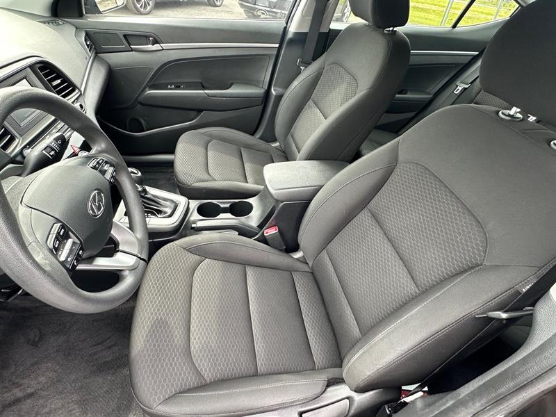 hyundai Elantra 2020 - 18