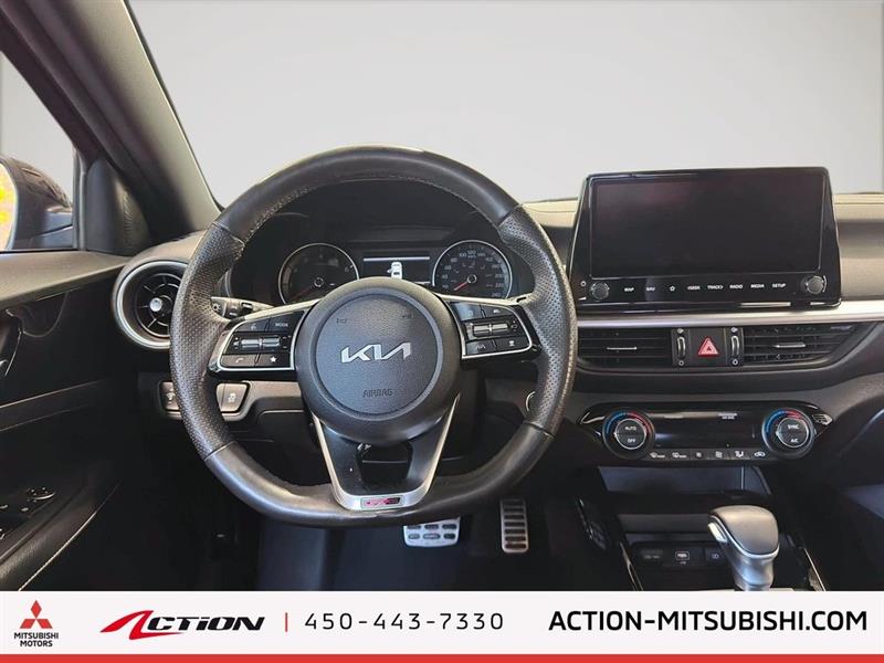 kia Forte 2022 - 16