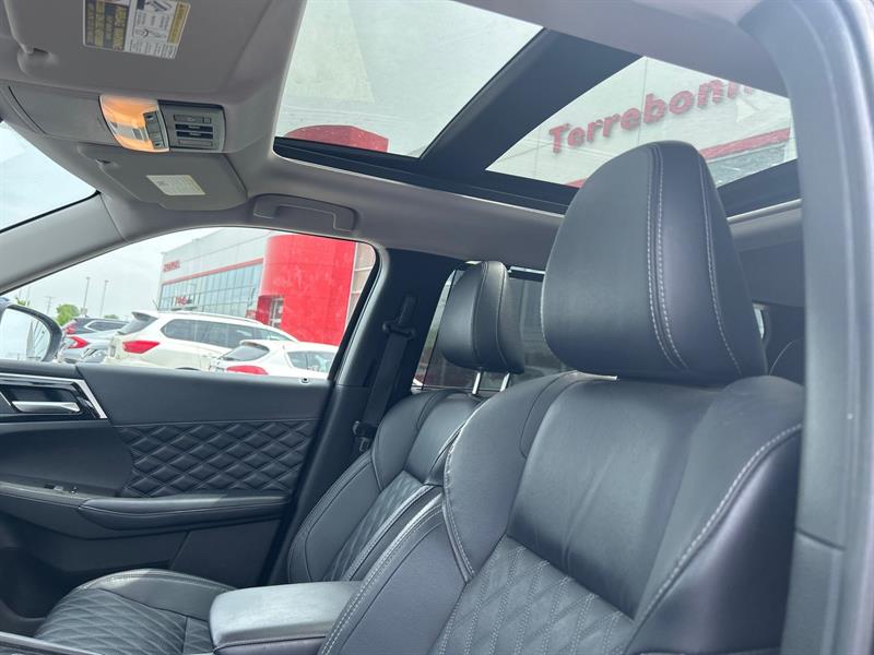 mitsubishi Outlander 2023 - 9