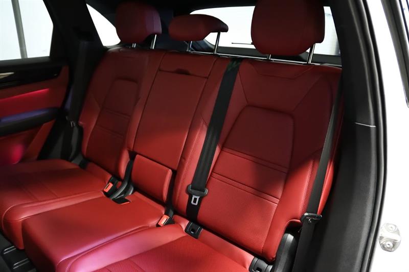 porsche CAYENNE E-HYBRID 2023 - 16