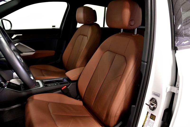 audi Q3 2022 - 16