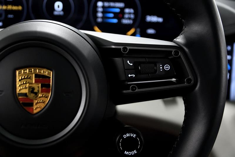 porsche Taycan 2020 - 17