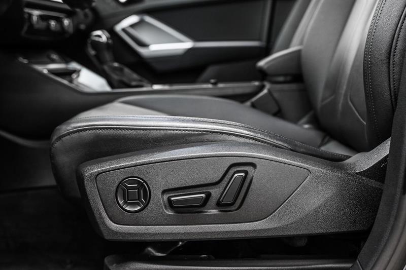 audi Q3 2022 - 12