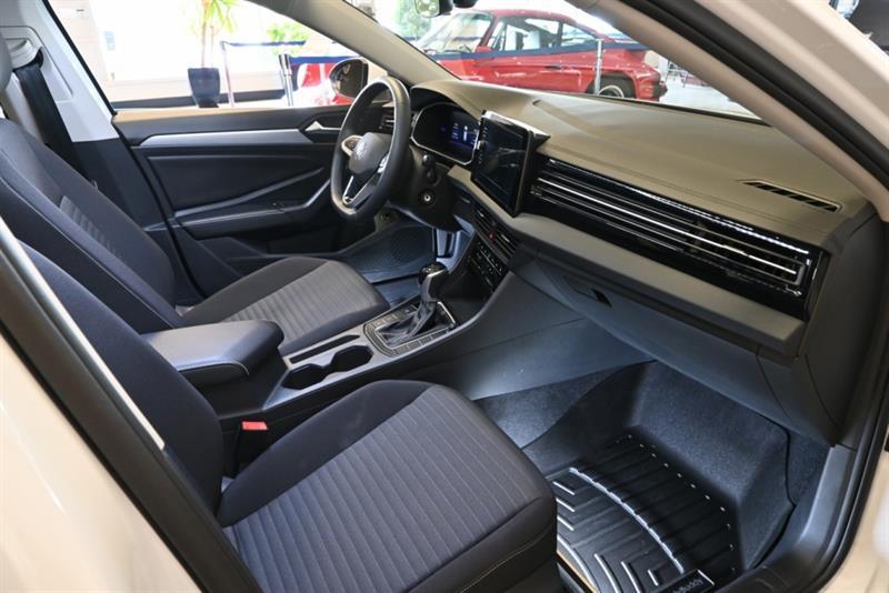 volkswagen Jetta 2025 - 31