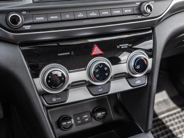 hyundai Elantra 2020 - 17